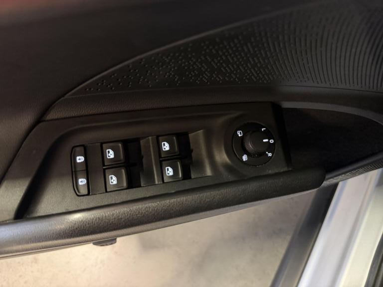 Škoda Enyaq iV 80 Pano Trekhaak Camera Warmtepomp SOH 87%