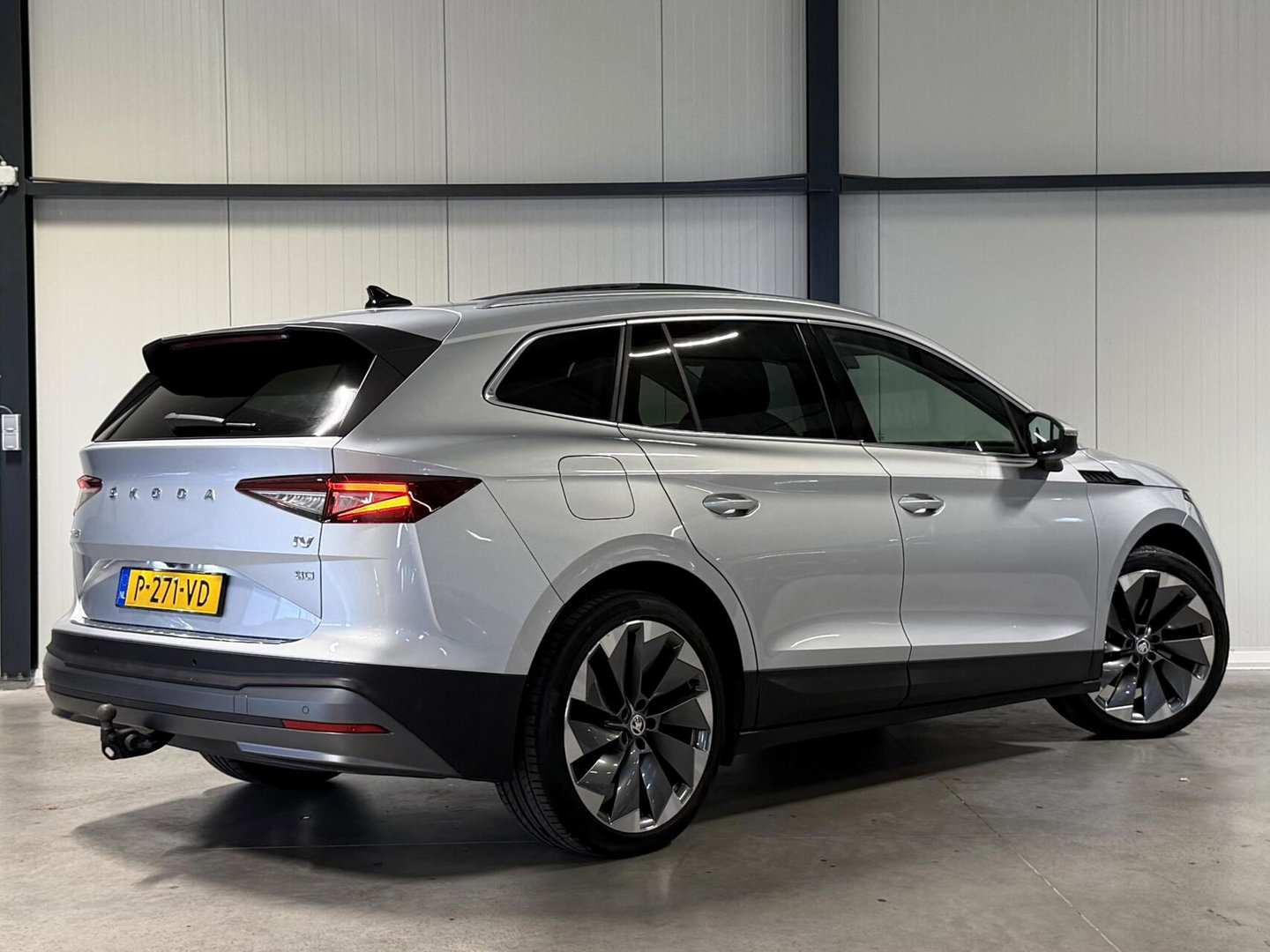 Škoda Enyaq iV 80 Pano Trekhaak Camera Warmtepomp SOH 87%