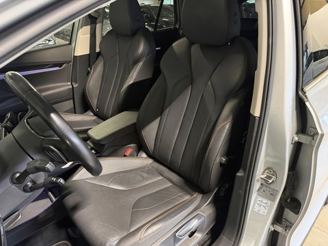 Škoda Enyaq iV 80 Pano Trekhaak Camera Warmtepomp SOH 87%