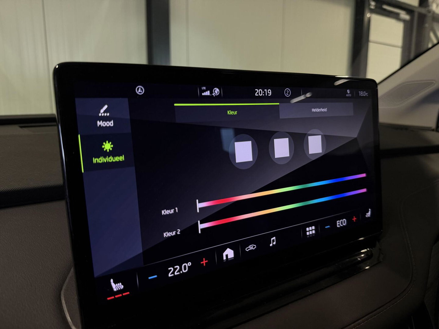 Škoda Enyaq iV 80 Pano Trekhaak Camera Warmtepomp SOH 87%