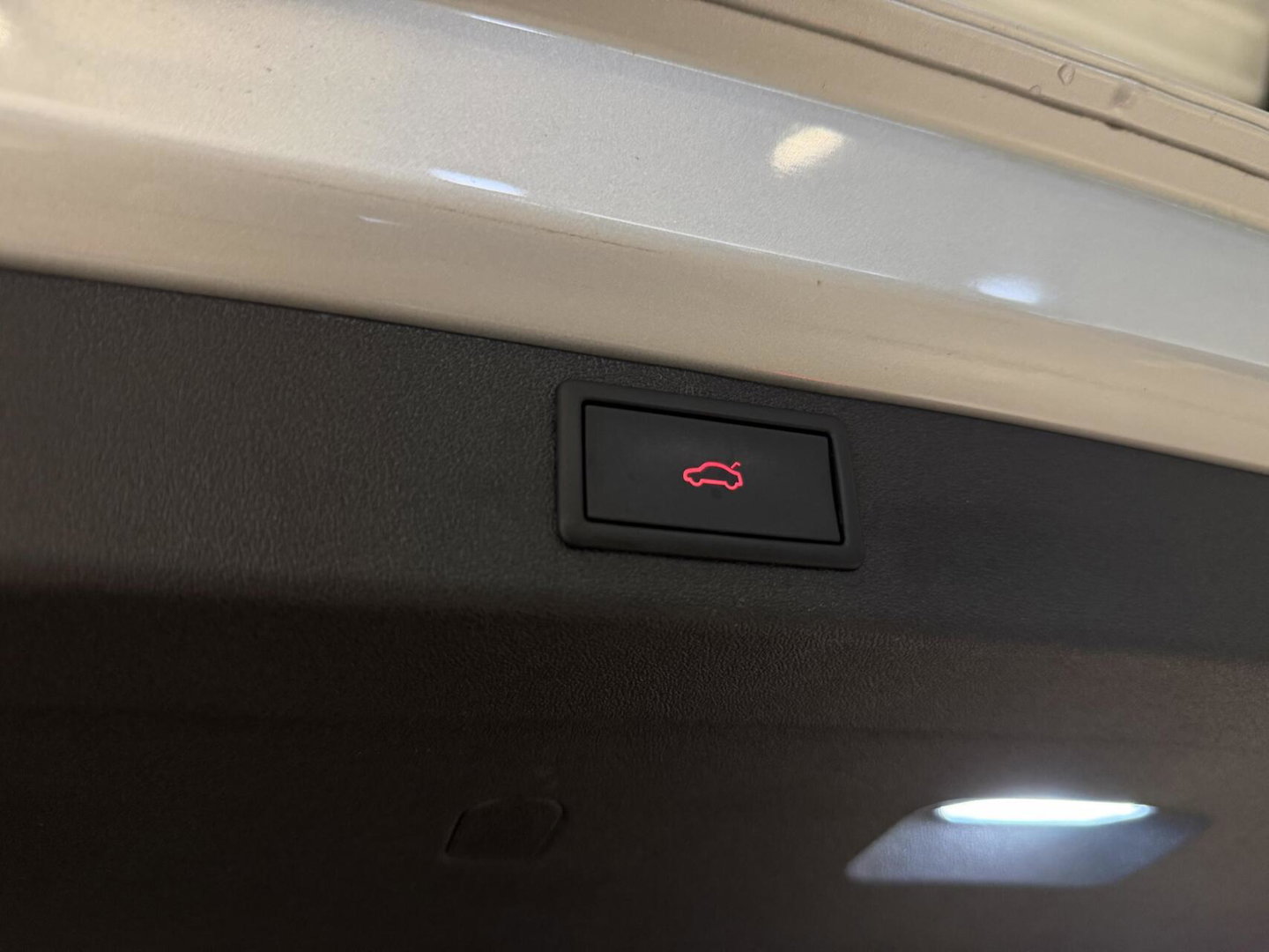 Škoda Enyaq iV 80 Pano Trekhaak Camera Warmtepomp SOH 87%