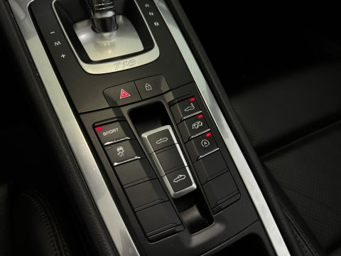 Porsche 718 Boxster 2.0 T Memory|CarPlay|Sportuitlaat|Krijt