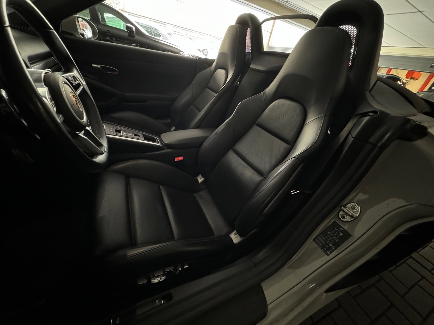 Porsche 718 Boxster 2.0 T Memory|CarPlay|Sportuitlaat|Krijt