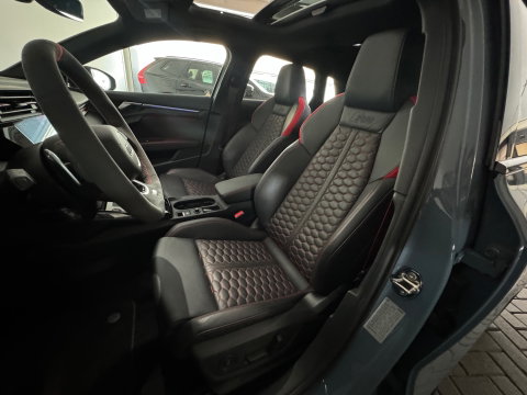 Audi RS3 Sportback 2.5 TFSI quattro Pano|Ceramic|HuD|B&O|VOL