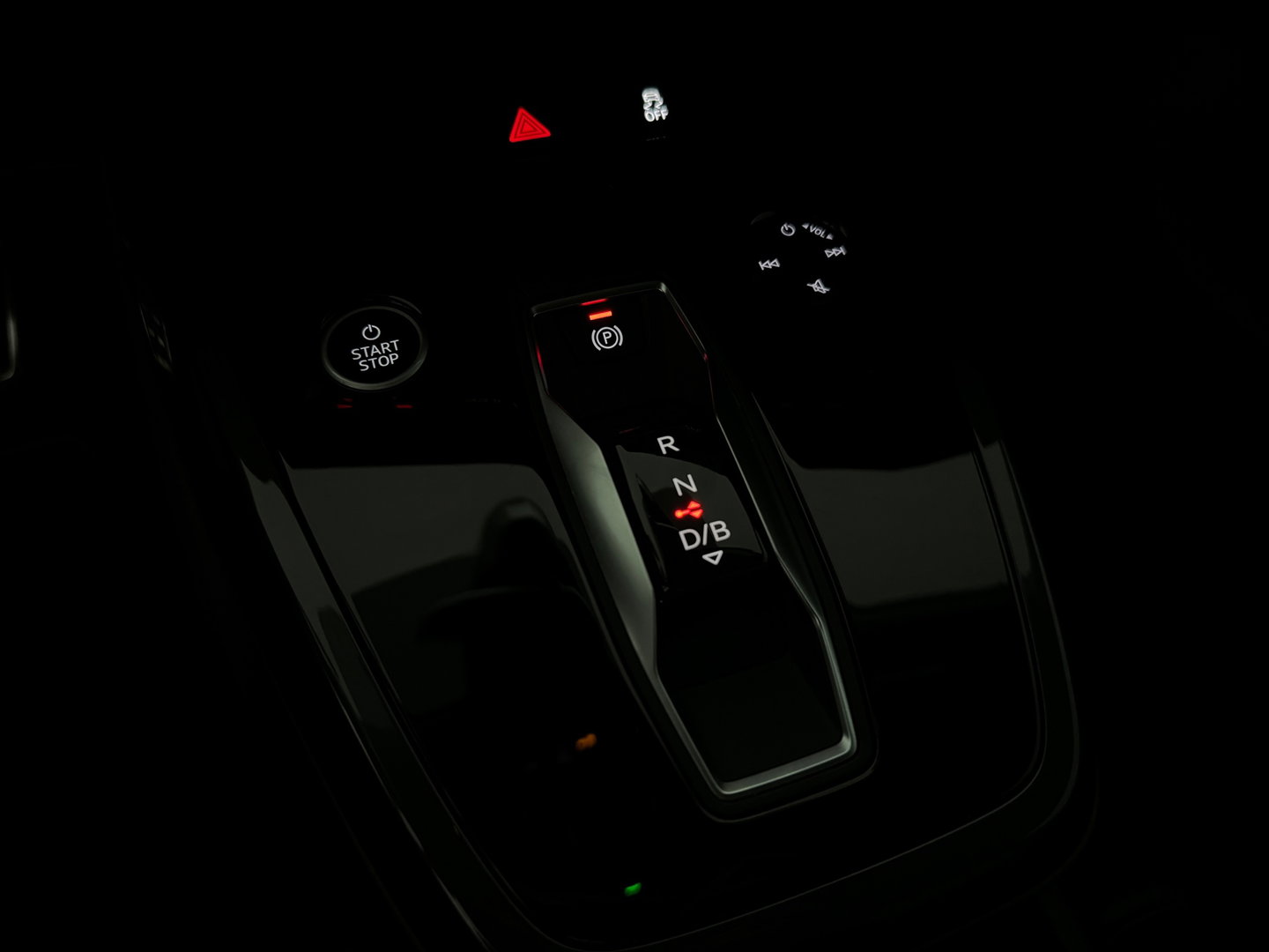 Audi Q4 e-tron 40 S edition 77 kWh Keyless|Leder|HuD|Camera