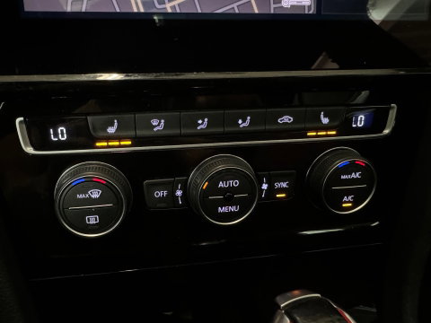 Volkswagen Golf 2.0 TSI GTI TCR Pano|Keyles|Akrapovic|Dynaudio