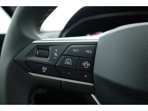 SEAT Leon Sportstourer 1.5 TSI e-Hybrid Style Business Intense | Rijklaar | 102.1%SOH | Dig. Cockpit | Adapt. Cruise | Stoel-Stuurverw. | Camera+PDC | Keyless | NAV+App.Connect | Elek. Klep | 17'' V