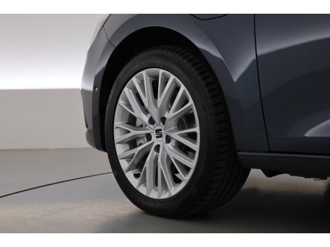 SEAT Leon Sportstourer 1.5 TSI e-Hybrid Style Business Intense | Rijklaar | 102.1%SOH | Dig. Cockpit | Adapt. Cruise | Stoel-Stuurverw. | Camera+PDC | Keyless | NAV+App.Connect | Elek. Klep | 17'' V
