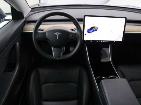 Tesla Model 3 Performance AWD 75 kWh | Traffic-Aware Cruise control | Leder | Lichtmetaal 20'' | Achterbank verwarming | Park assist | Climate control