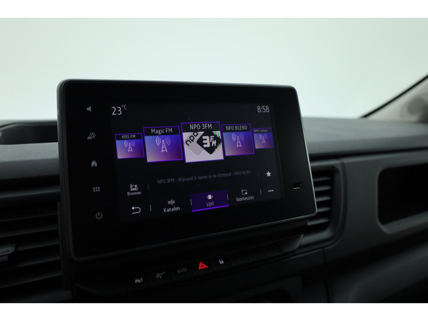 Renault Trafic 2.0 dCi 130pk L2H1 Work Edition | Airco | Cruise | Trekhaak | Zwart met.