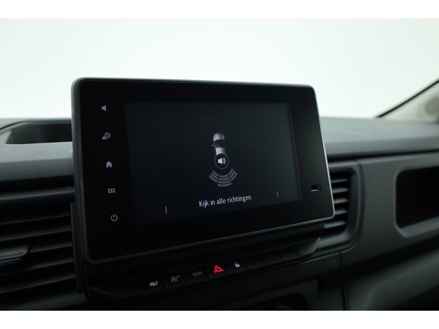Renault Trafic 2.0 dCi 130pk L2H1 Work Edition | Airco | Cruise | Trekhaak | Zwart met.