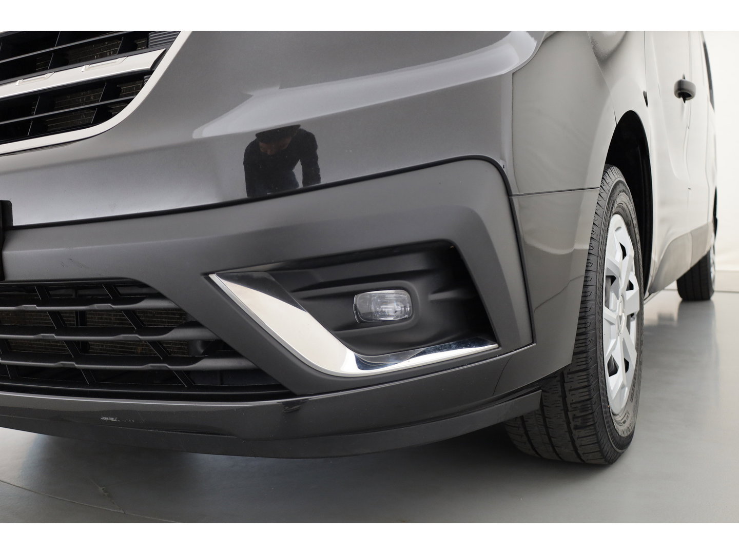 Renault Trafic 2.0 dCi 130pk L2H1 Work Edition | Airco | Cruise | Trekhaak | Zwart met.