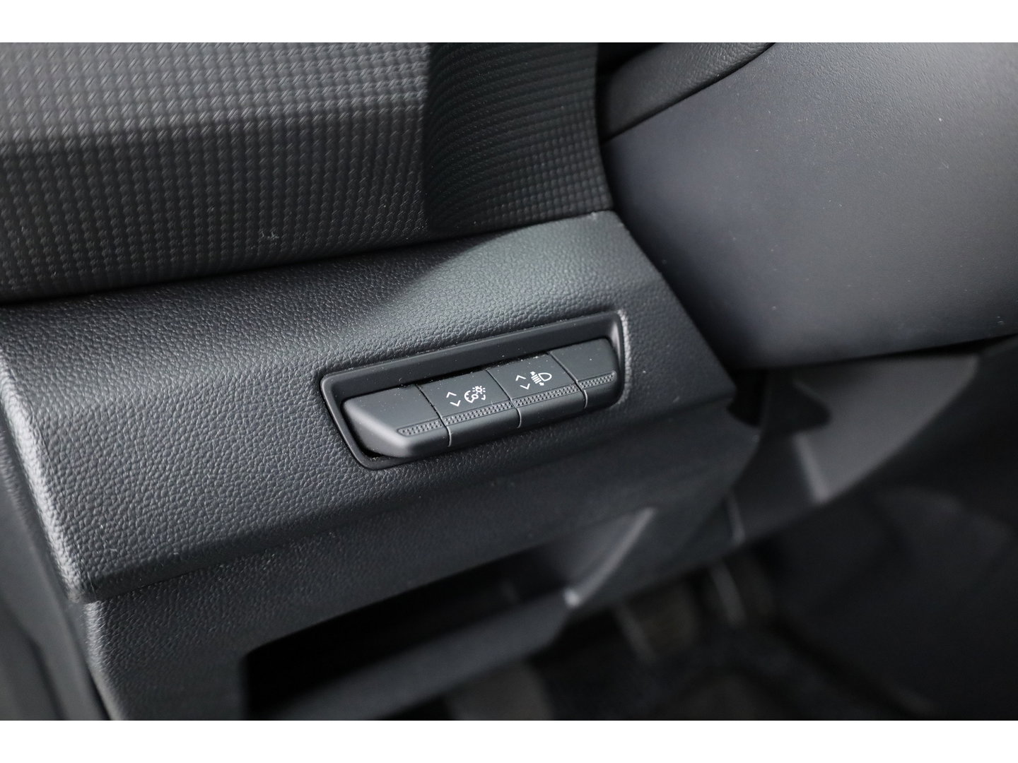 Renault Trafic 2.0 dCi 130pk L2H1 Work Edition | Airco | Cruise | Trekhaak | Zwart met.