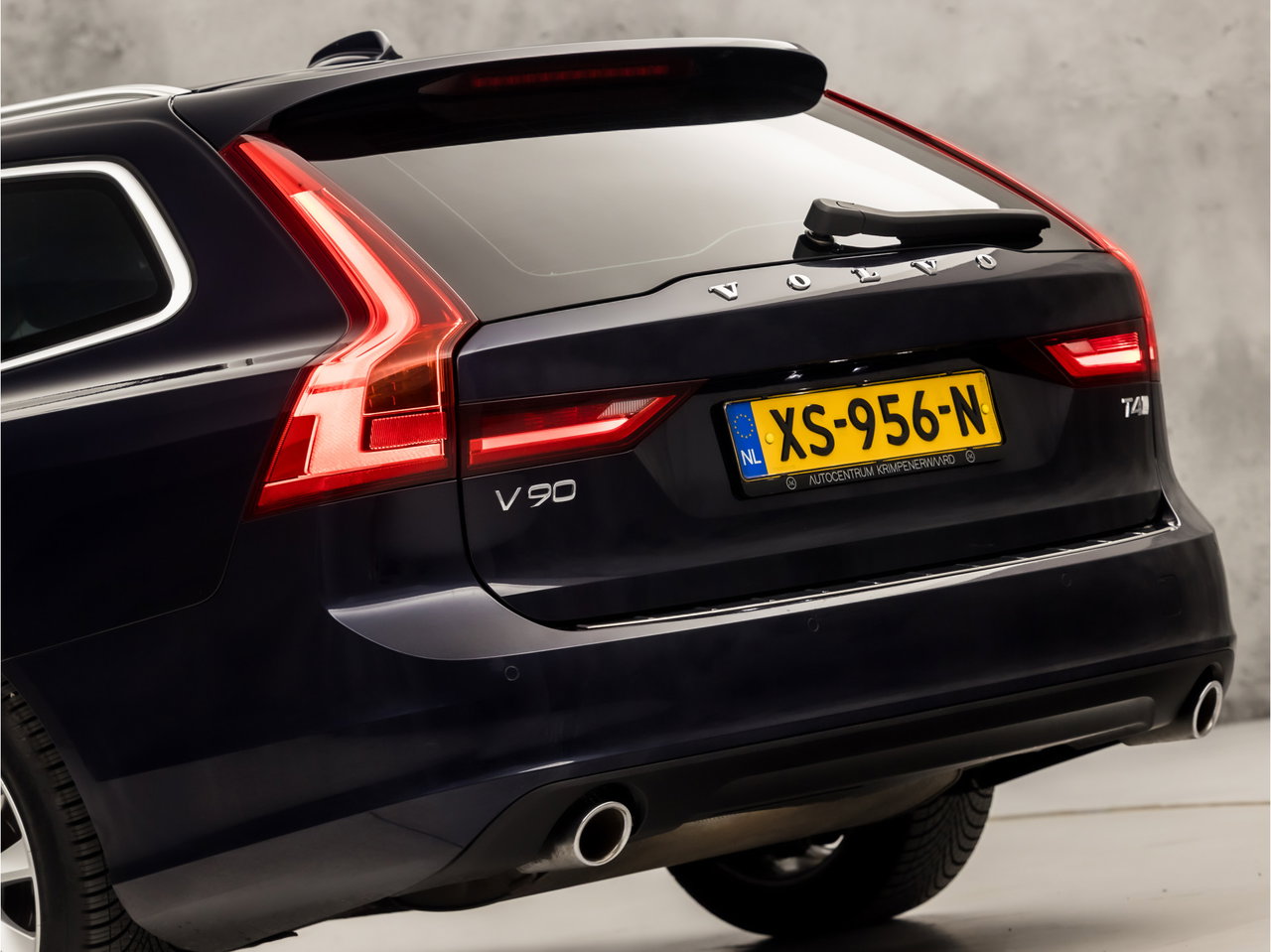 Volvo V90