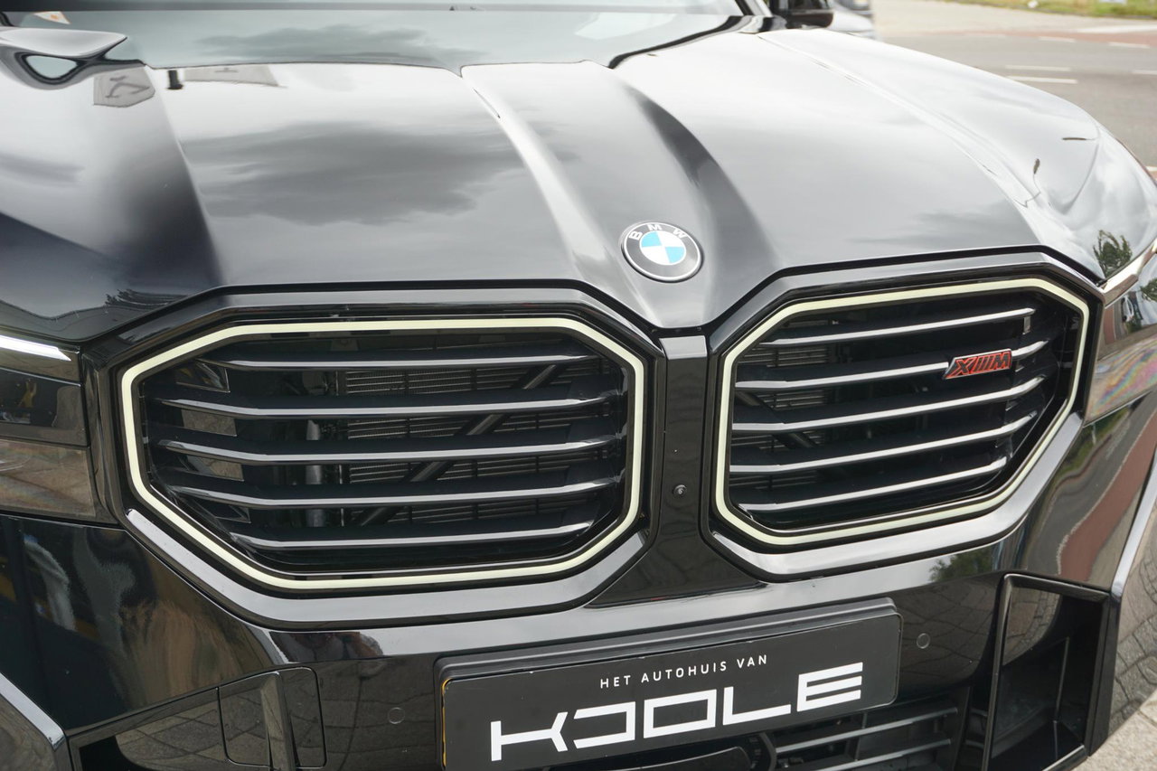 BMW XM