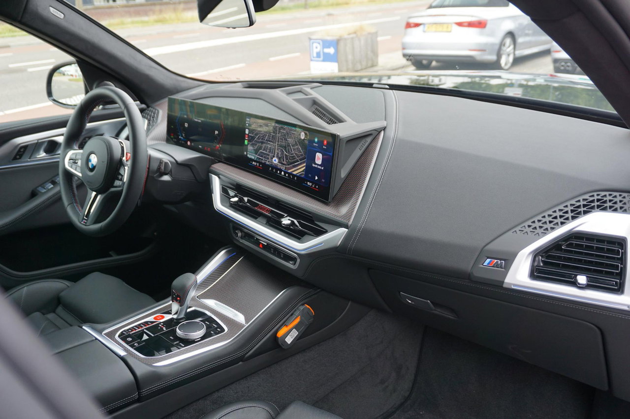 BMW XM