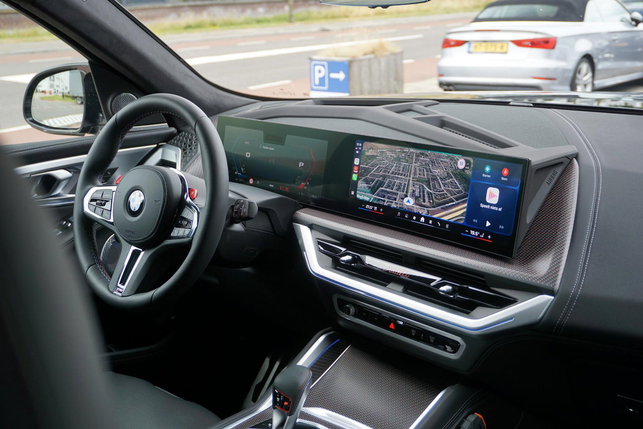 BMW XM