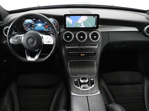 Mercedes-Benz C-Klasse Estate 180 Business Solution AMG | Panoramadak | Trekhaak | Leder/alcantara | Stoelverwarming | Virtual dashboard | Camera | Park assist | Carplay | Full LED