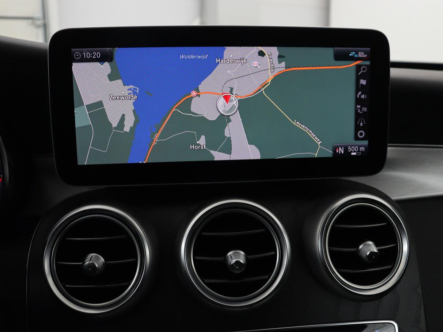 Mercedes-Benz C-Klasse Estate 180 Business Solution AMG | Panoramadak | Trekhaak | Leder/alcantara | Stoelverwarming | Virtual dashboard | Camera | Park assist | Carplay | Full LED