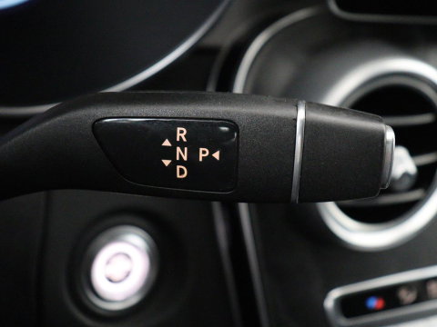Mercedes-Benz C-Klasse Estate 180 Business Solution AMG | Panoramadak | Trekhaak | Leder/alcantara | Stoelverwarming | Virtual dashboard | Camera | Park assist | Carplay | Full LED