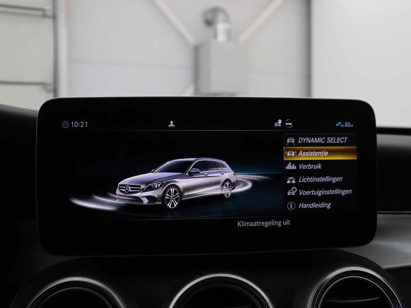 Mercedes-Benz C-Klasse Estate 180 Business Solution AMG | Panoramadak | Trekhaak | Leder/alcantara | Stoelverwarming | Virtual dashboard | Camera | Park assist | Carplay | Full LED