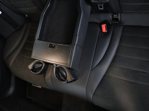 Mercedes-Benz C-Klasse Estate 180 Business Solution AMG | Panoramadak | Trekhaak | Leder/alcantara | Stoelverwarming | Virtual dashboard | Camera | Park assist | Carplay | Full LED