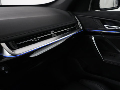 BMW X1 xDrive23i M-sport | Trekhaak | Leder | Head-up | 360 camera | Carplay | Stoelverwarming | Cruise control | Sfeerverlichting | Climate control | Full LED