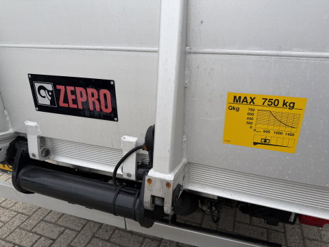 Iveco Daily 35S14 2.3 himatic automaat / euro 6 / bpm vrij / geen tol plicht ! / lease vanaf € 424 / bakwagen met laadklep / climate control / zijdeur / 410 cm L x 210 cm B x 200 cm H