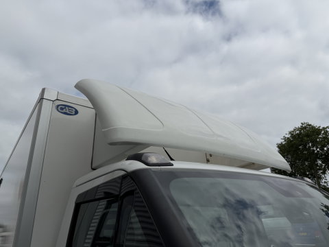 Iveco Daily 35S14 2.3 himatic automaat / euro 6 / bpm vrij / geen tol plicht ! / lease vanaf € 424 / bakwagen met laadklep / climate control / zijdeur / 410 cm L x 210 cm B x 200 cm H