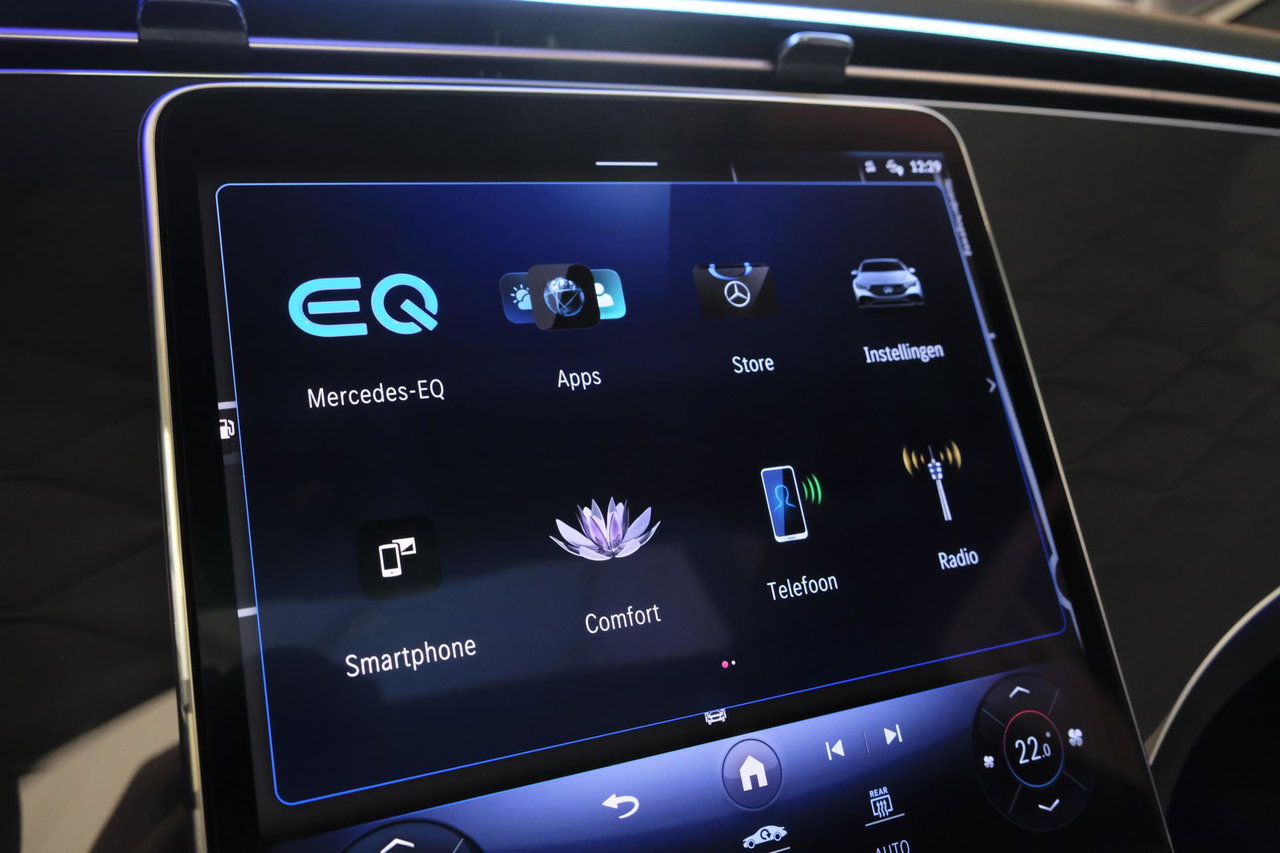 Mercedes-Benz EQE