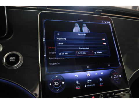 Mercedes-Benz EQE 350+ AMG 292pk 91 kWh Panoramadak Burmester Luchtvering Head-up Carplay BOMVOL!