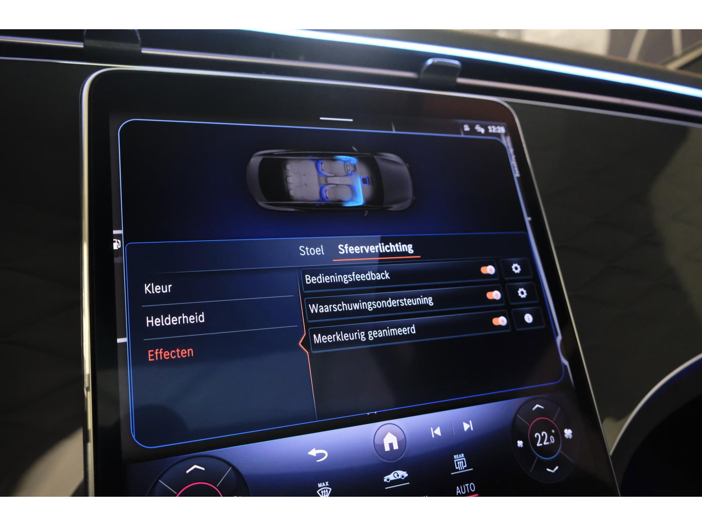 Mercedes-Benz EQE 350+ AMG 292pk 91 kWh Panoramadak Burmester Luchtvering Head-up Carplay BOMVOL!