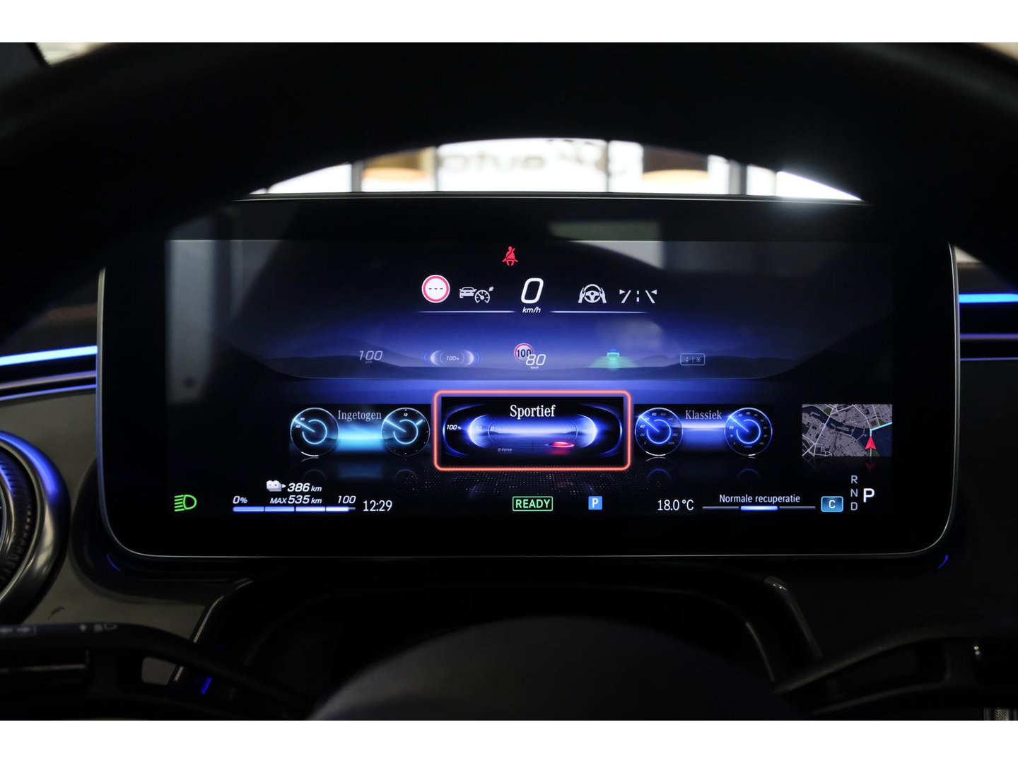 Mercedes-Benz EQE 350+ AMG 292pk 91 kWh Panoramadak Burmester Luchtvering Head-up Carplay BOMVOL!