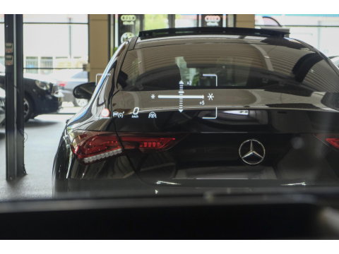 Mercedes-Benz EQE 350+ AMG 292pk 91 kWh Panoramadak Burmester Luchtvering Head-up Carplay BOMVOL!
