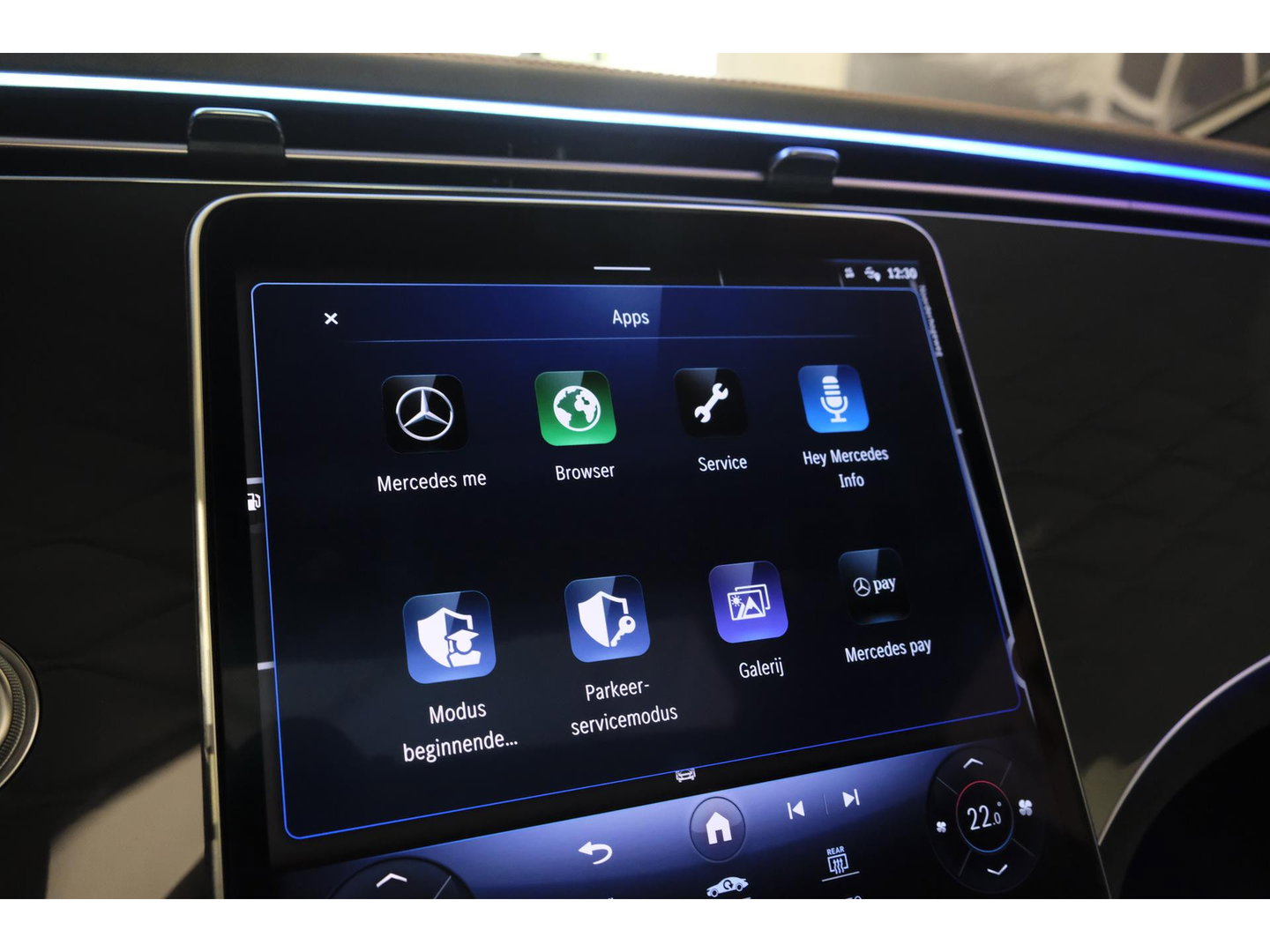 Mercedes-Benz EQE 350+ AMG 292pk 91 kWh Panoramadak Burmester Luchtvering Head-up Carplay BOMVOL!