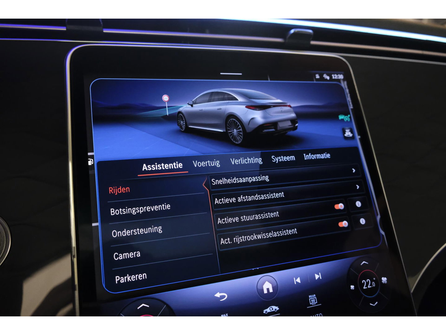 Mercedes-Benz EQE 350+ AMG 292pk 91 kWh Panoramadak Burmester Luchtvering Head-up Carplay BOMVOL!