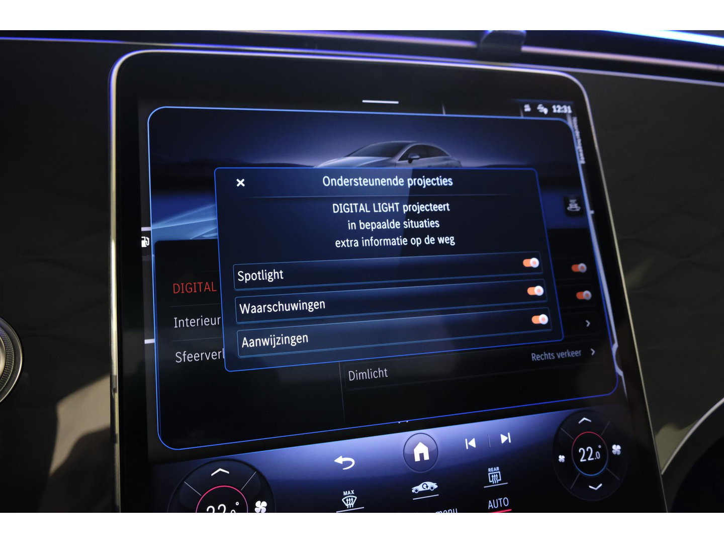 Mercedes-Benz EQE 350+ AMG 292pk 91 kWh Panoramadak Burmester Luchtvering Head-up Carplay BOMVOL!