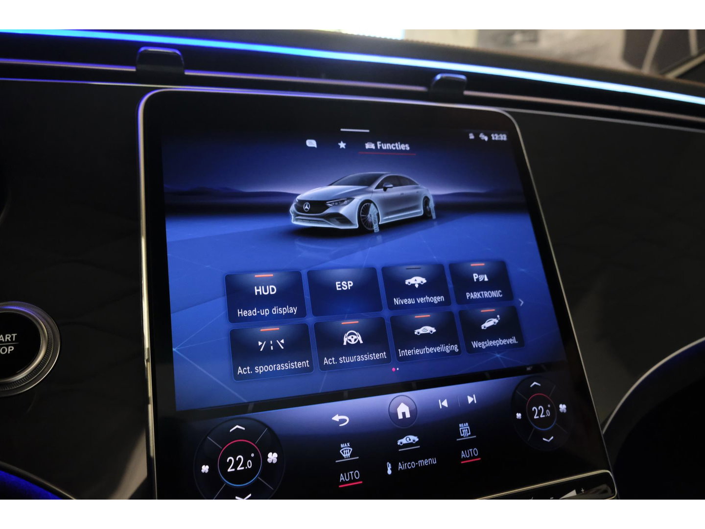 Mercedes-Benz EQE 350+ AMG 292pk 91 kWh Panoramadak Burmester Luchtvering Head-up Carplay BOMVOL!