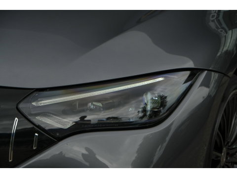 Mercedes-Benz EQE 350+ AMG 292pk 91 kWh Panoramadak Burmester Luchtvering Head-up Carplay BOMVOL!