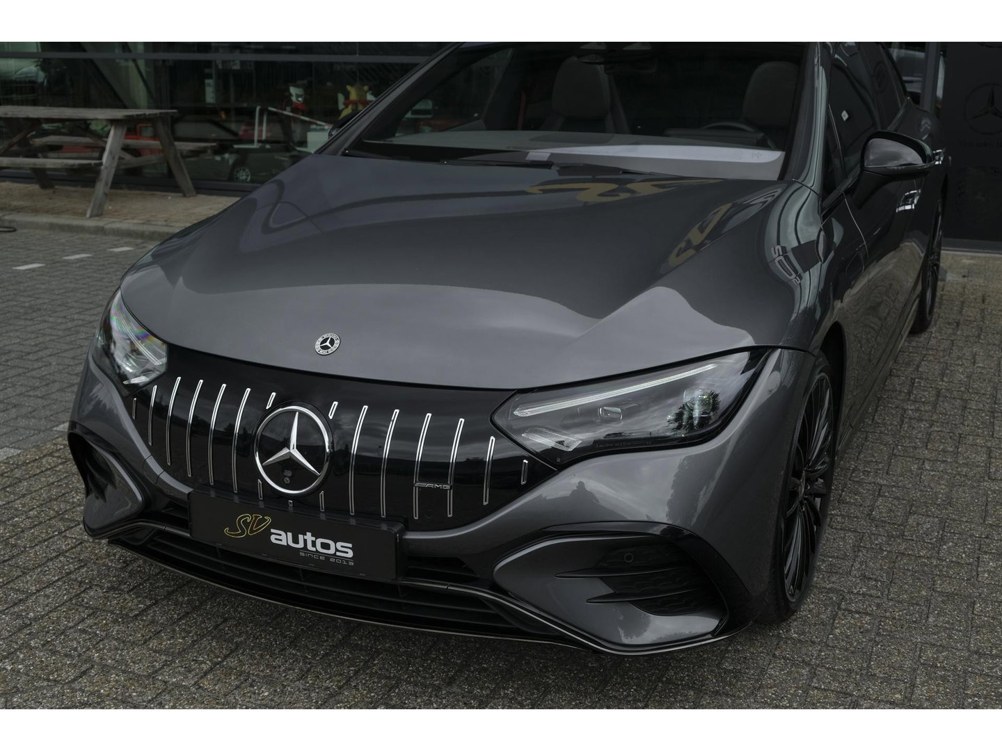 Mercedes-Benz EQE 350+ AMG 292pk 91 kWh Panoramadak Burmester Luchtvering Head-up Carplay BOMVOL!