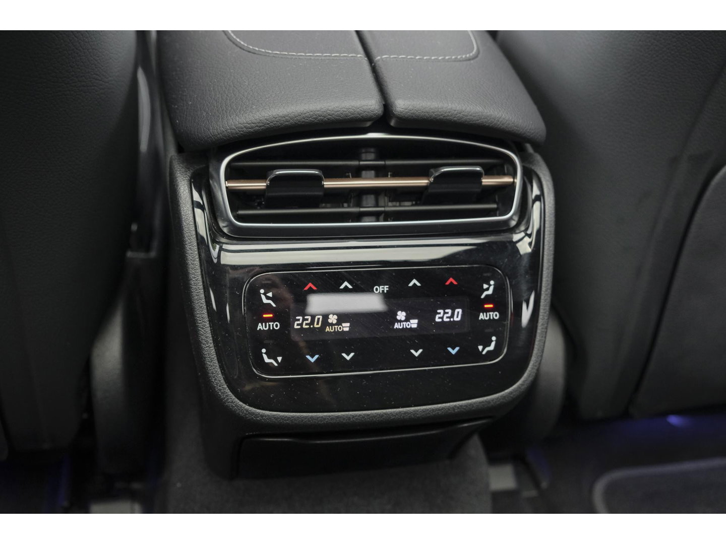 Mercedes-Benz EQE 350+ AMG 292pk 91 kWh Panoramadak Burmester Luchtvering Head-up Carplay BOMVOL!