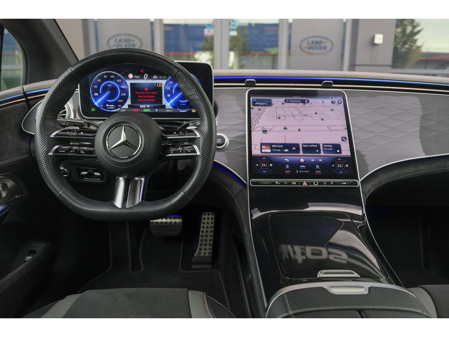 Mercedes-Benz EQE 350+ AMG 292pk 91 kWh Panoramadak Burmester Luchtvering Head-up Carplay BOMVOL!