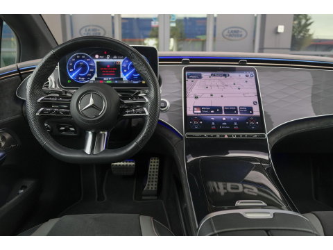Mercedes-Benz EQE 350+ AMG 292pk 91 kWh Panoramadak Burmester Luchtvering Head-up Carplay BOMVOL!