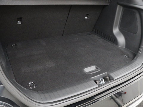 Hyundai KONA EV Premium 64 KWh | SOH 96.2% | Leder | Trekhaak | Head-up | Stoelventilatie | Stuur/stoel verwarming | Adaptive cruise | Camera | Park assist | Carplay | Dodehoek detectie | Krell sound |