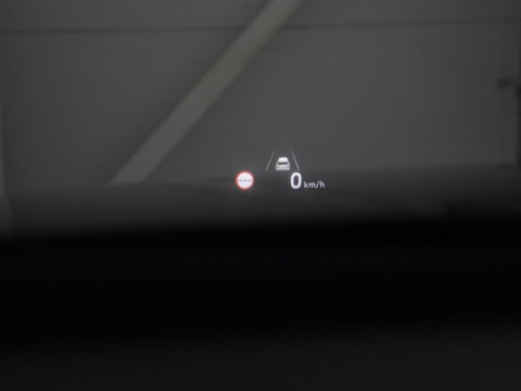 Hyundai KONA EV Premium 64 KWh | SOH 96.2% | Leder | Trekhaak | Head-up | Stoelventilatie | Stuur/stoel verwarming | Adaptive cruise | Camera | Park assist | Carplay | Dodehoek detectie | Krell sound |