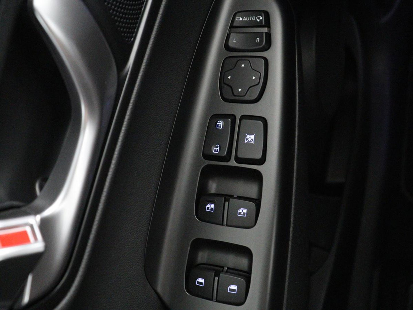 Hyundai KONA EV Premium 64 KWh | SOH 96.2% | Leder | Trekhaak | Head-up | Stoelventilatie | Stuur/stoel verwarming | Adaptive cruise | Camera | Park assist | Carplay | Dodehoek detectie | Krell sound |