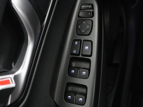 Hyundai KONA EV Premium 64 KWh | SOH 96.2% | Leder | Trekhaak | Head-up | Stoelventilatie | Stuur/stoel verwarming | Adaptive cruise | Camera | Park assist | Carplay | Dodehoek detectie | Krell sound |