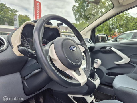 Ford Ka 1.2 Titanium, Pano, 1e eigenaar, dealer onderhouden!