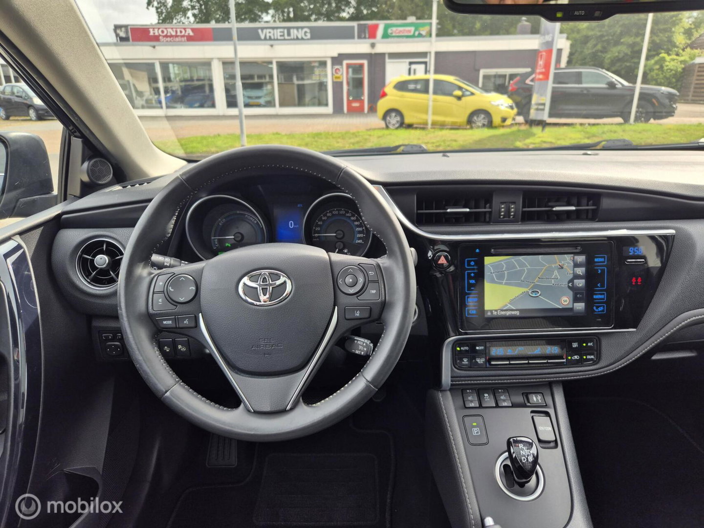 Toyota Auris 1.8 Hybrid Lease-pro, Pano,Navi, Camera,Clima