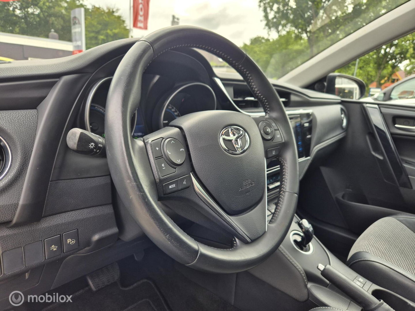 Toyota Auris 1.8 Hybrid Lease-pro, Pano,Navi, Camera,Clima